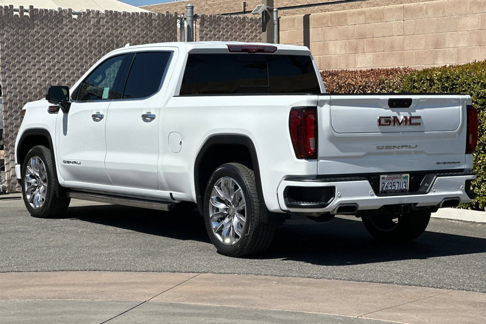 Certified 2023 GMC Sierra 1500 Denali w/ Denali Reserve Package AWD/4WD image 6