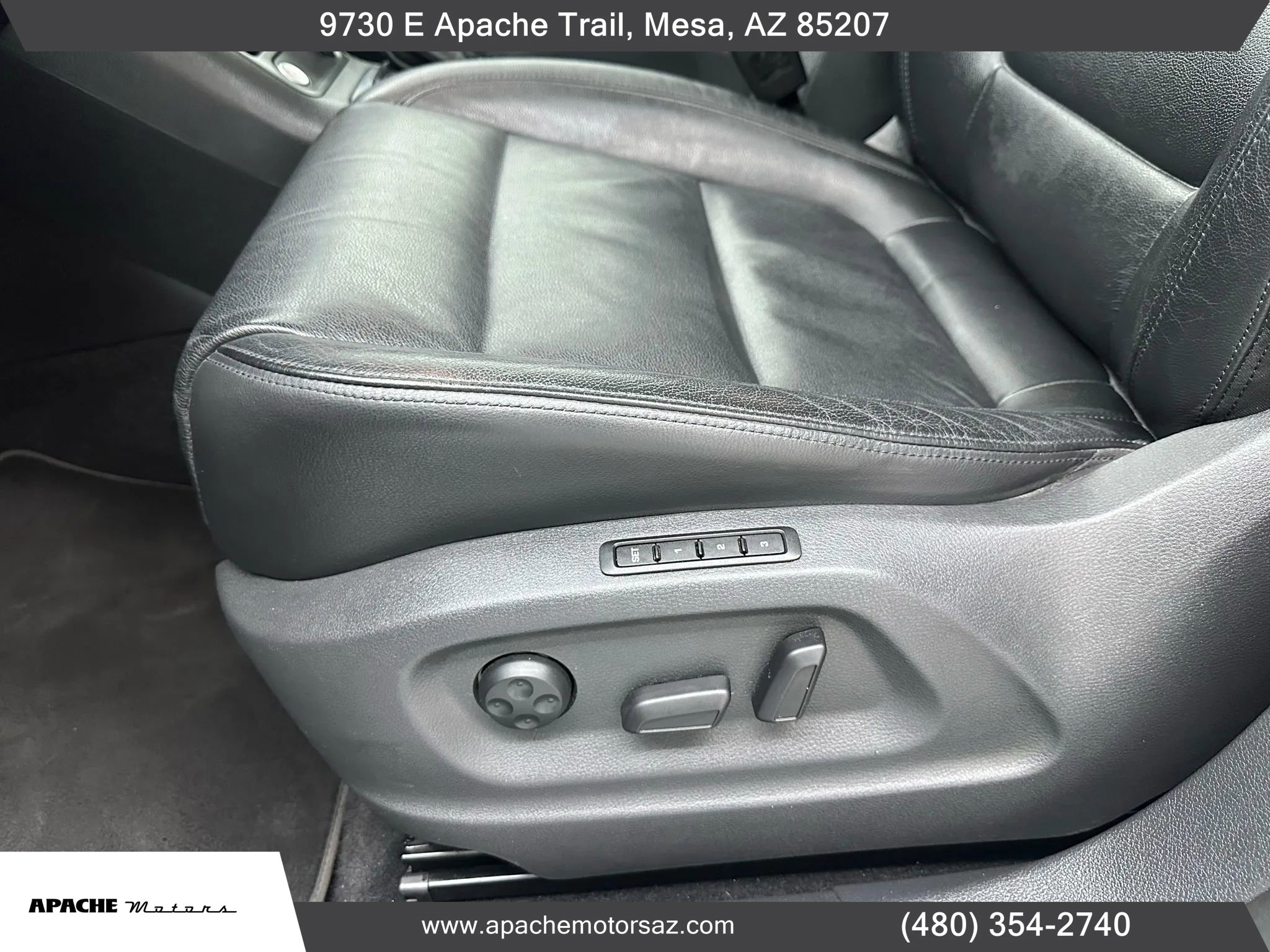 Used 2012 Volkswagen Tiguan SEL image 16