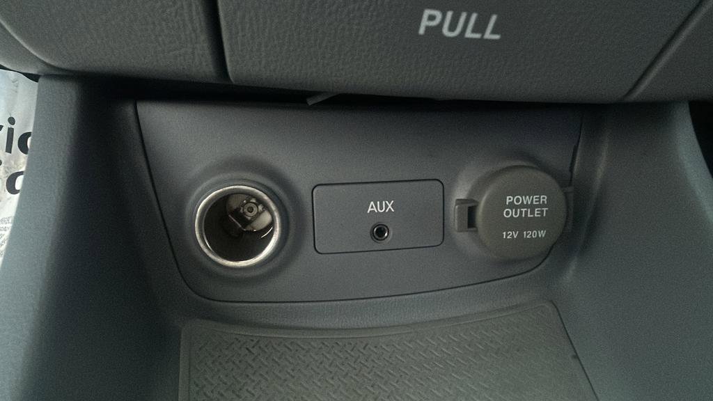 Used 2007 Hyundai Elantra GLS image 25