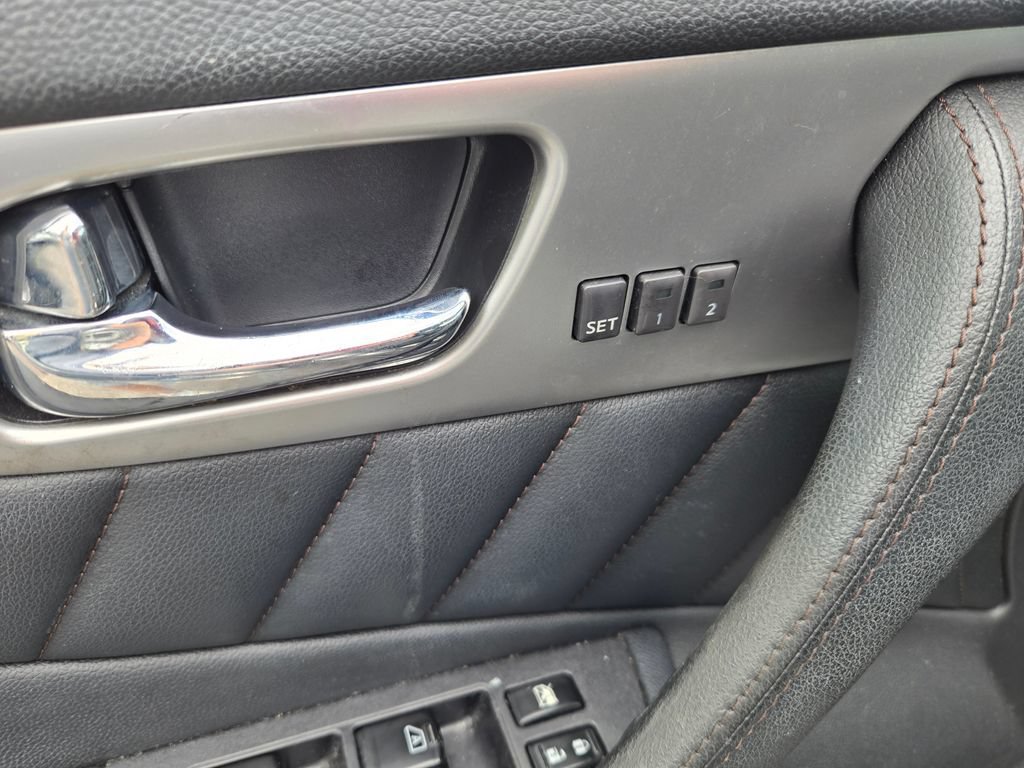 Used 2012 INFINITI FX35 2WD w/ Premium Pkg image 19