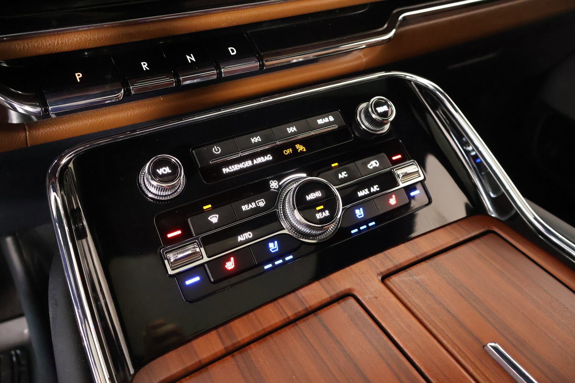 Used 2024 Lincoln Navigator Reserve AWD/4WD image 8