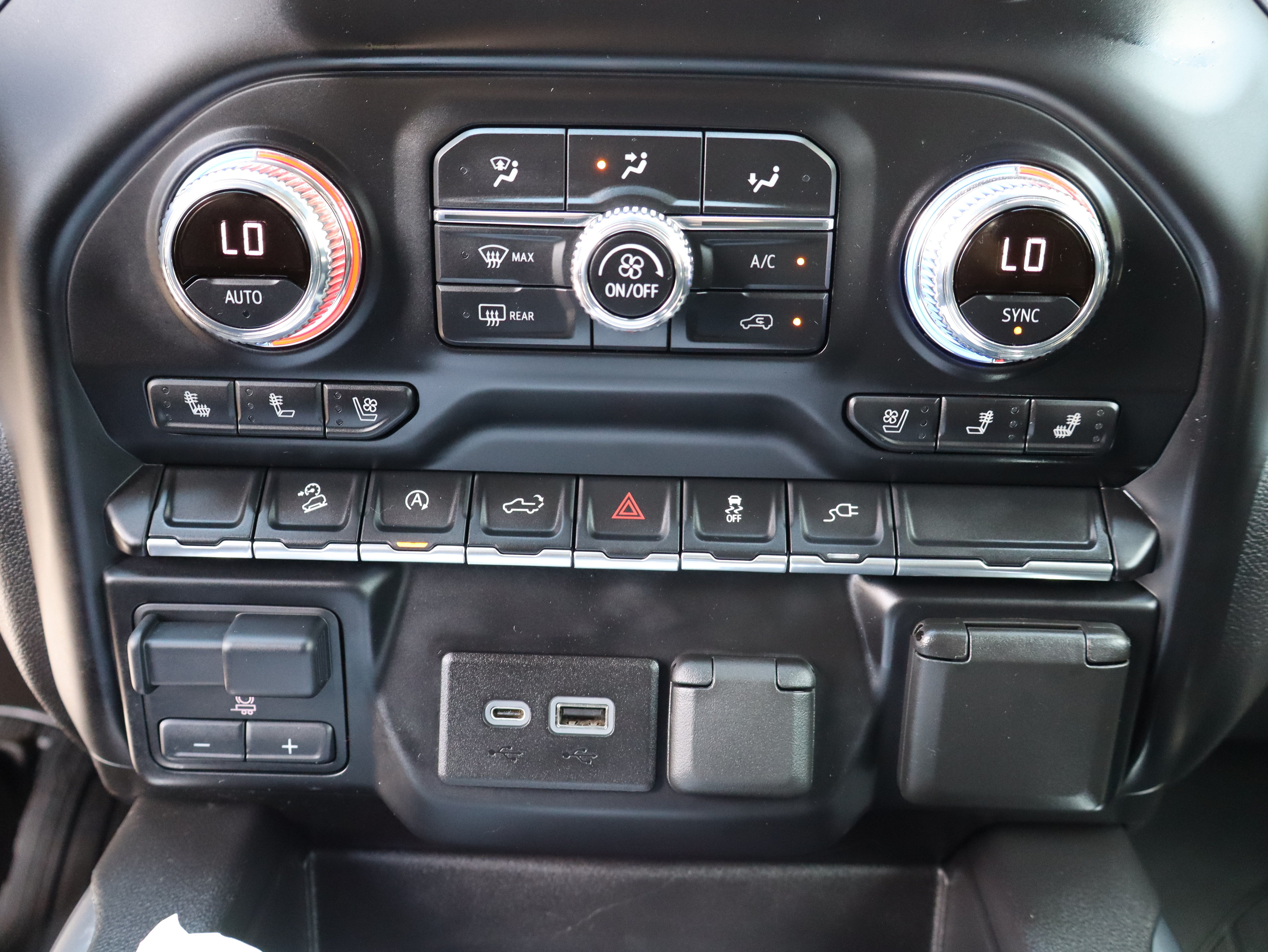 Used 2021 GMC Sierra 1500 SLT w/ SLT Premium Package AWD/4WD image 52