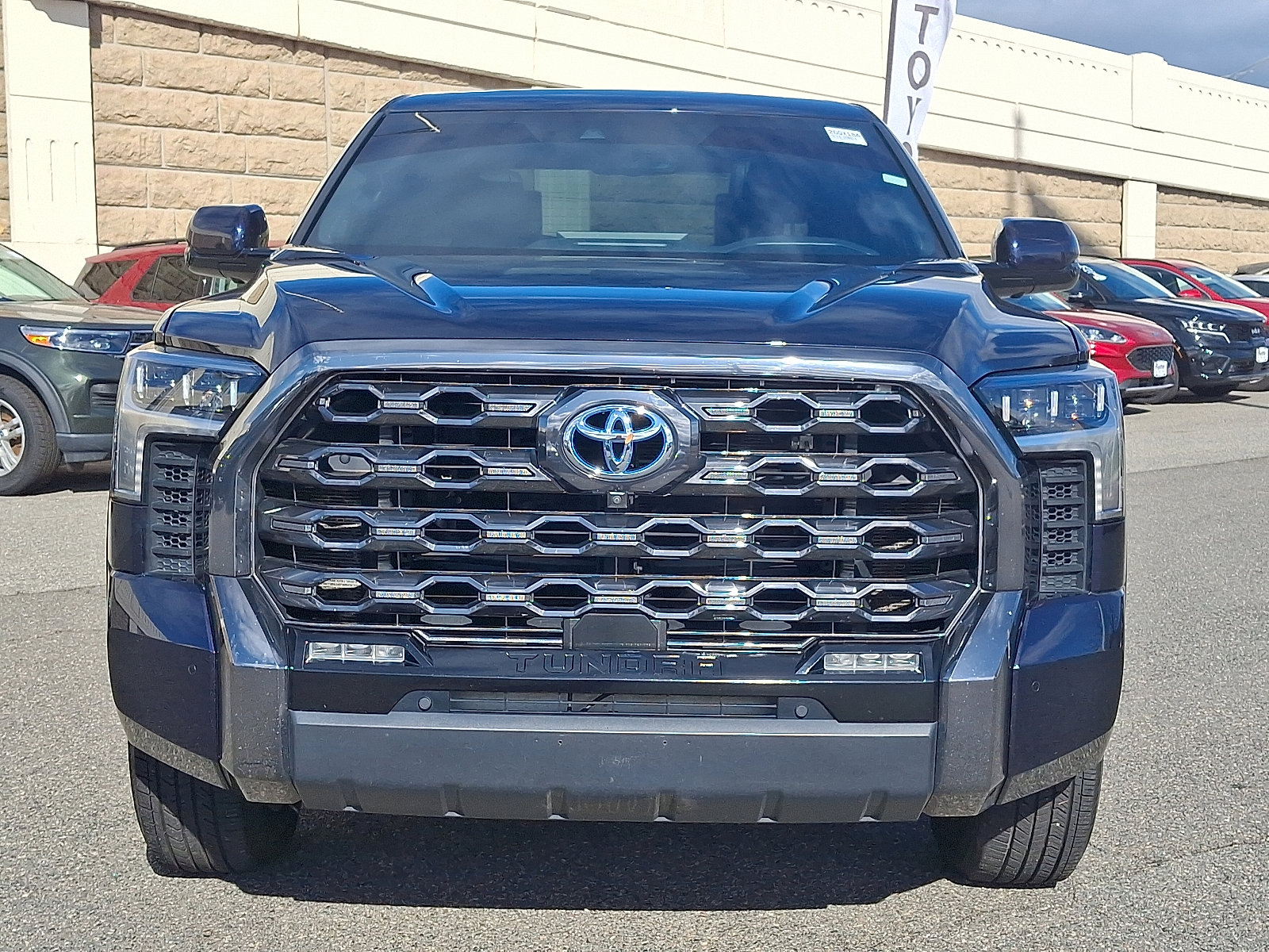 Used 2022 Toyota Tundra Platinum w/ Advanced Package AWD/4WD image 2
