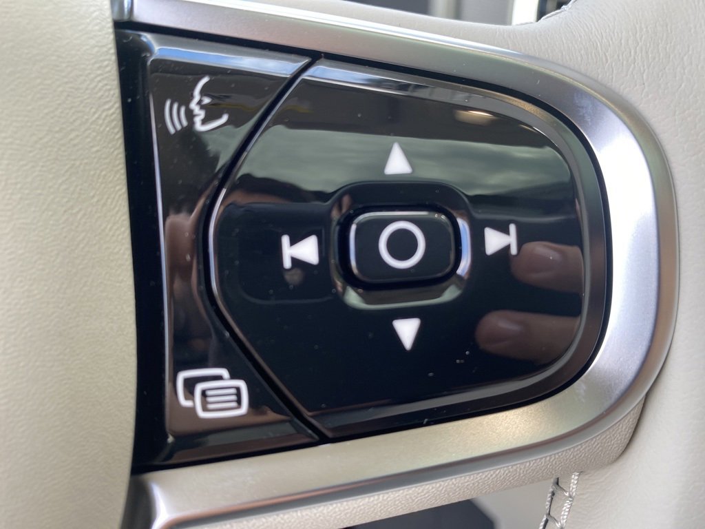 Used 2025 Volvo XC90 T8 Plus w/ Protection Package Premier image 20