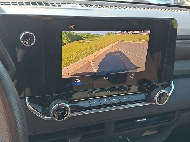 Used 2024 Chevrolet Colorado W/T RWD image 18
