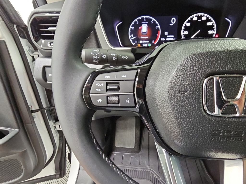 Used 2025 Honda Pilot EX-L image 25