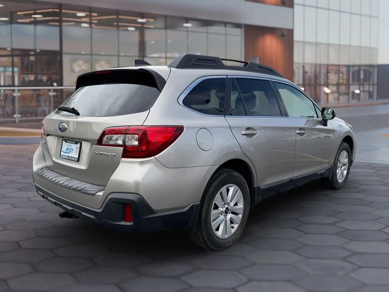 Used 2019 Subaru Outback 2.5i Premium AWD/4WD image 10