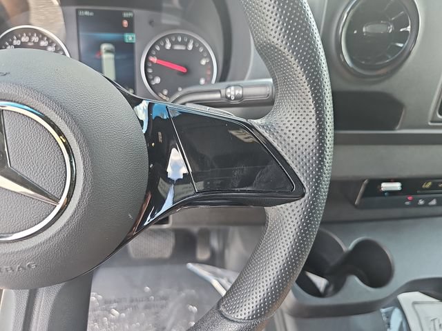 Used 2025 Mercedes-Benz Sprinter 2500 image 18