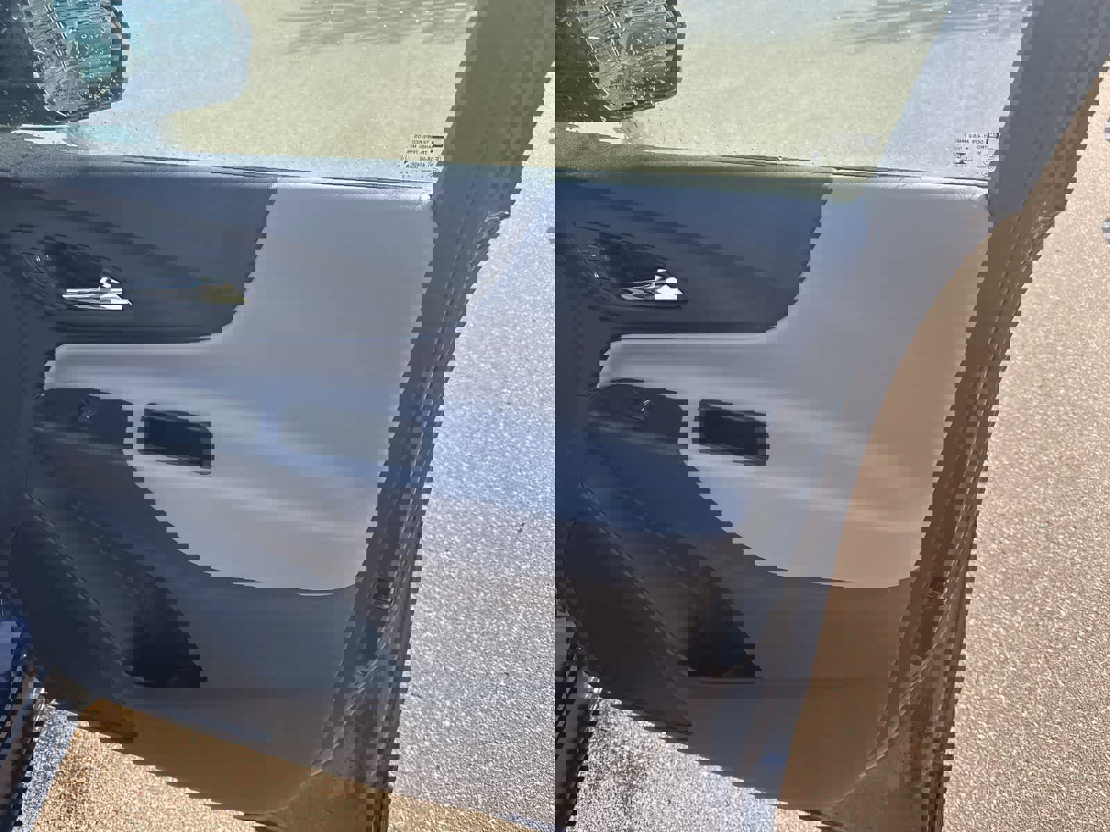 Used 2019 Chevrolet Equinox LS FWD image 26