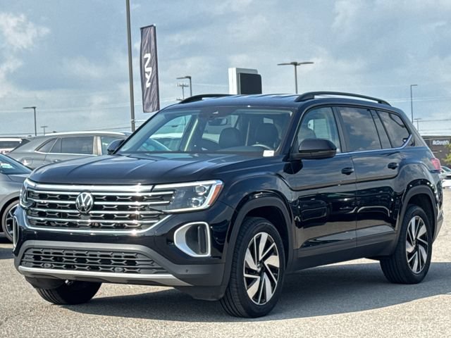 Used 2024 Volkswagen Atlas SE AWD/4WD image 1