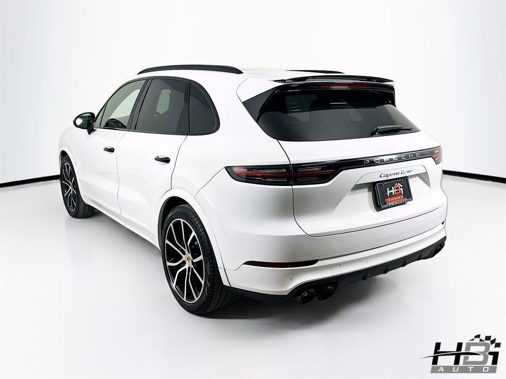 Used 2019 Porsche Cayenne Turbo w/ Premium Plus Package image 8