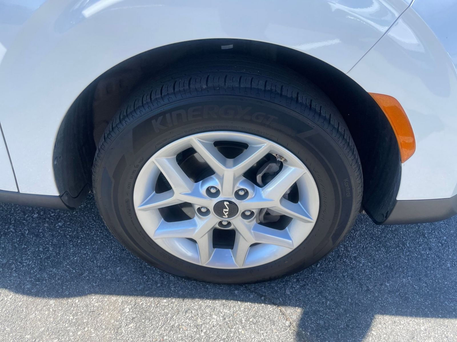 Used 2025 Nissan Altima 2.5 SV image 30