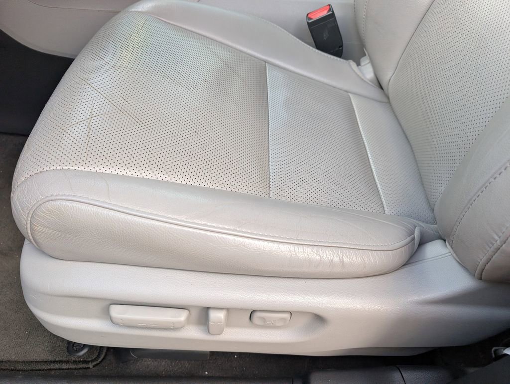 Used 2016 Honda Pilot Elite image 23