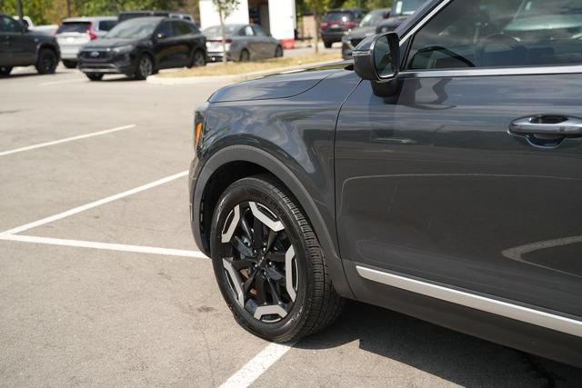 Used 2023 Kia Telluride S FWD image 41