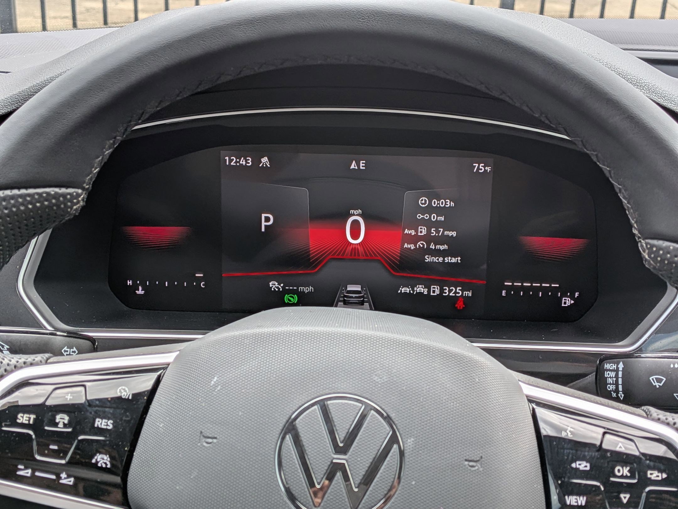 Used 2024 Volkswagen Tiguan SE R-Line image 20