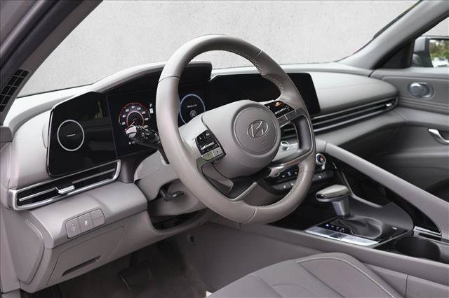 Certified 2024 Hyundai Elantra SEL w/ Convenience Package FWD image 10