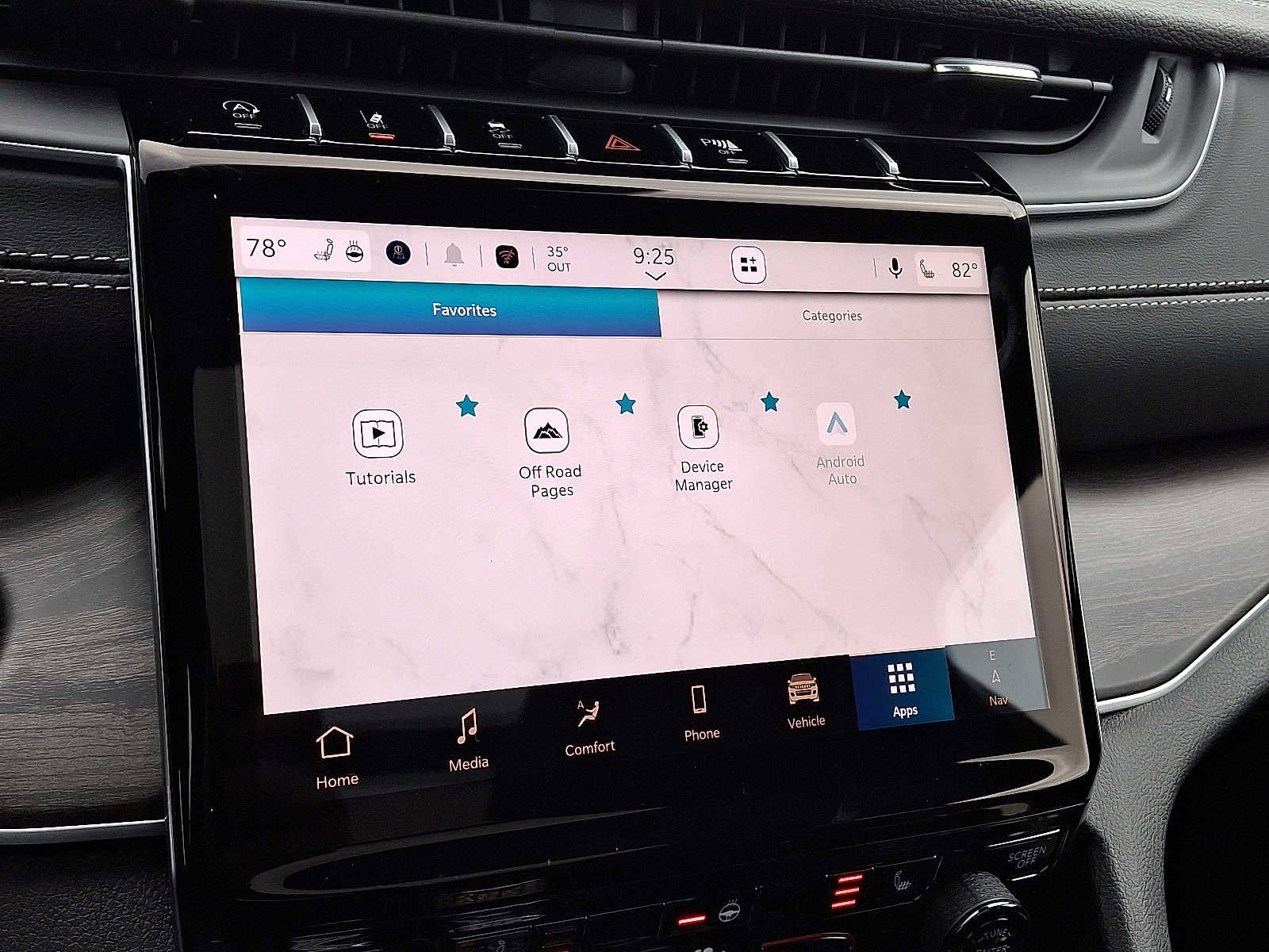 New 2025 Jeep Grand Cherokee Limited image 18