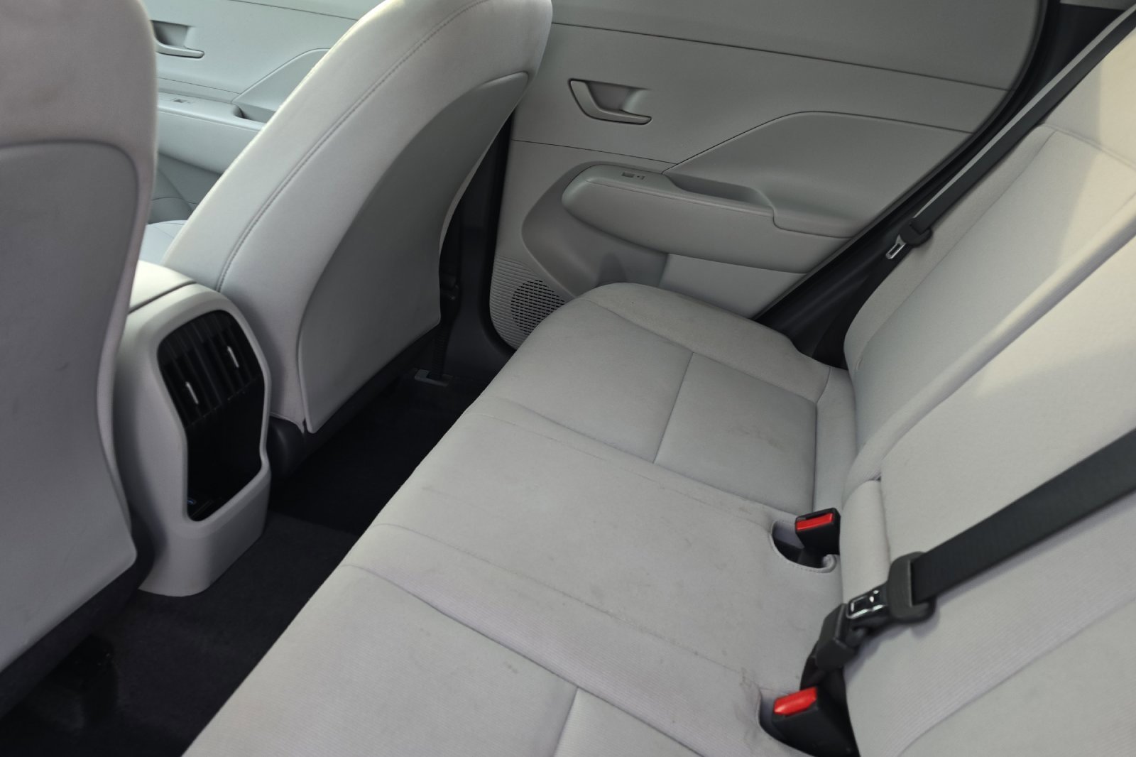 Used 2025 Hyundai Kona SEL image 8