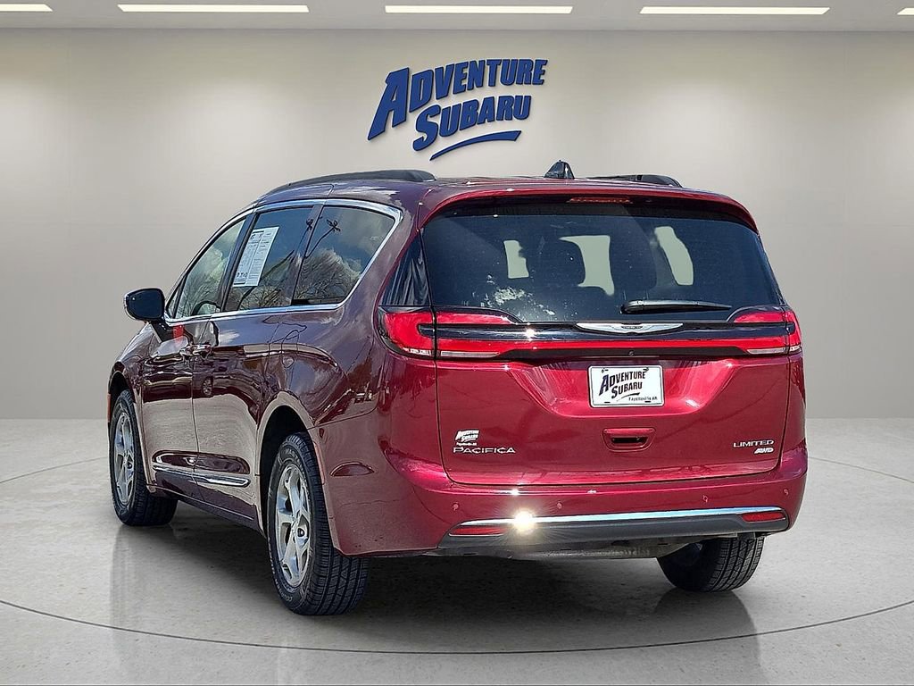 Used 2023 Chrysler Pacifica Limited image 5