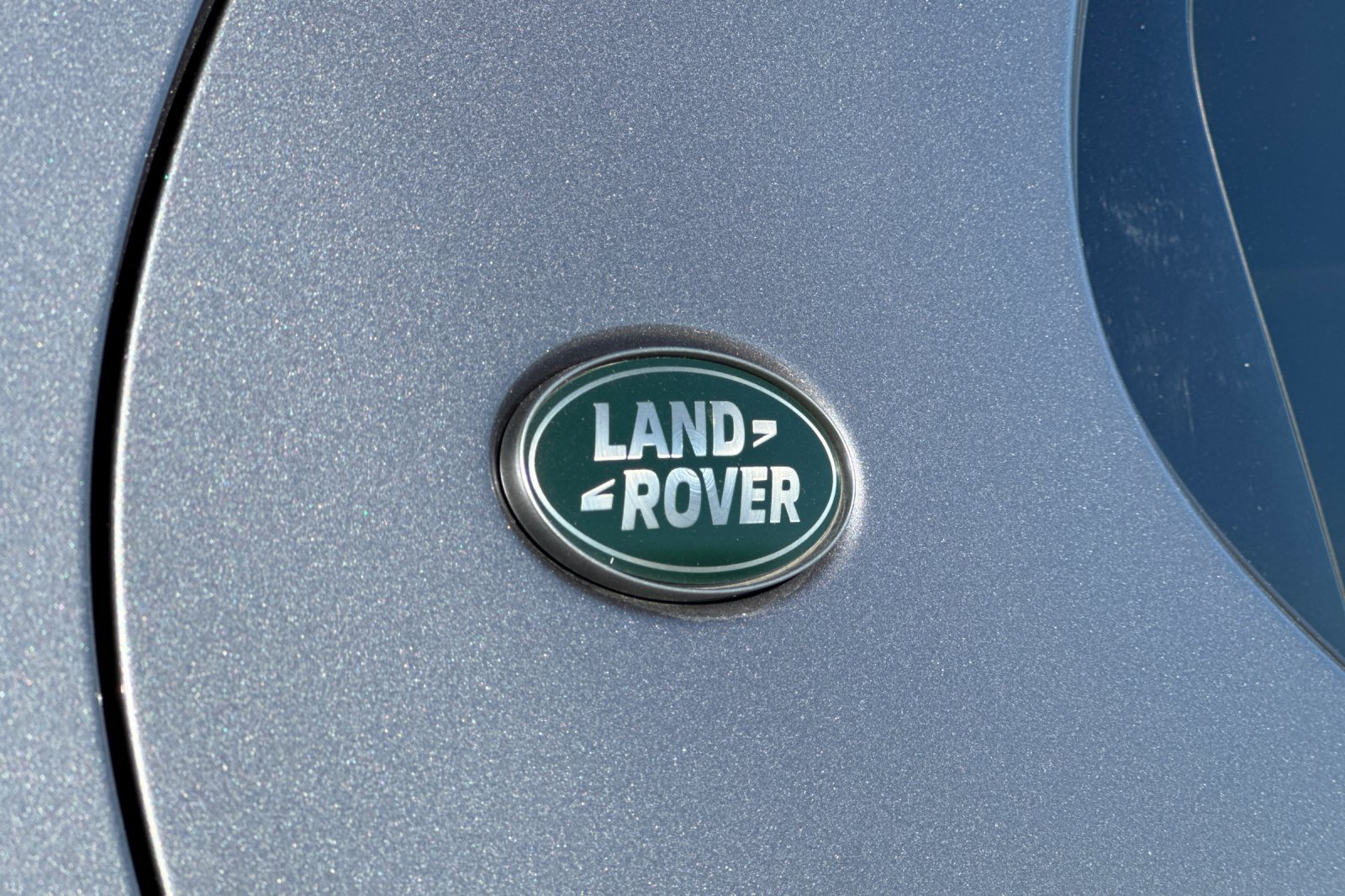 Certified 2025 Land Rover Discovery Dynamic SE AWD/4WD image 34