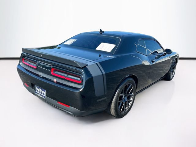 Used 2016 Dodge Challenger R/T Scat Pack RWD image 10