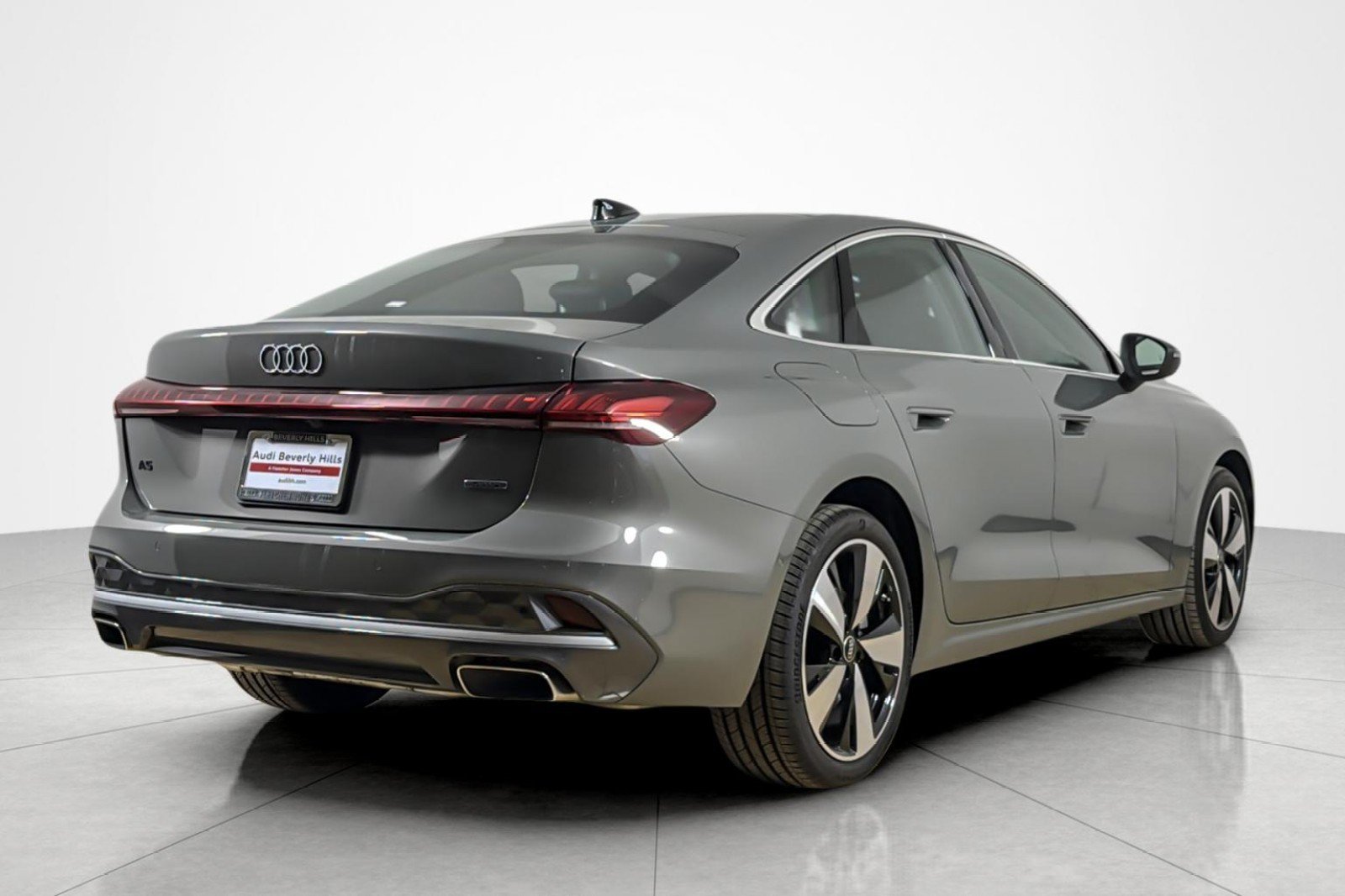 Used 2025 Audi A5 2.0T Premium Plus w/ Premium Plus AWD/4WD image 5