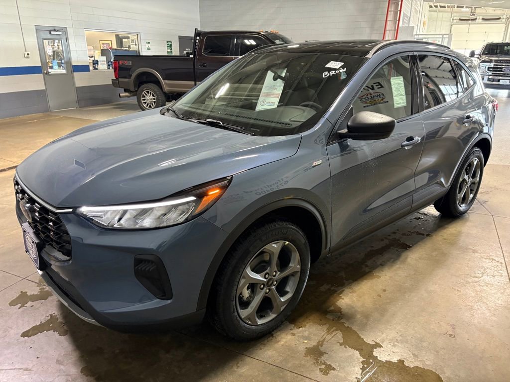 New 2026 Ford Escape ST-Line w/ Tech Pack #1 image 4