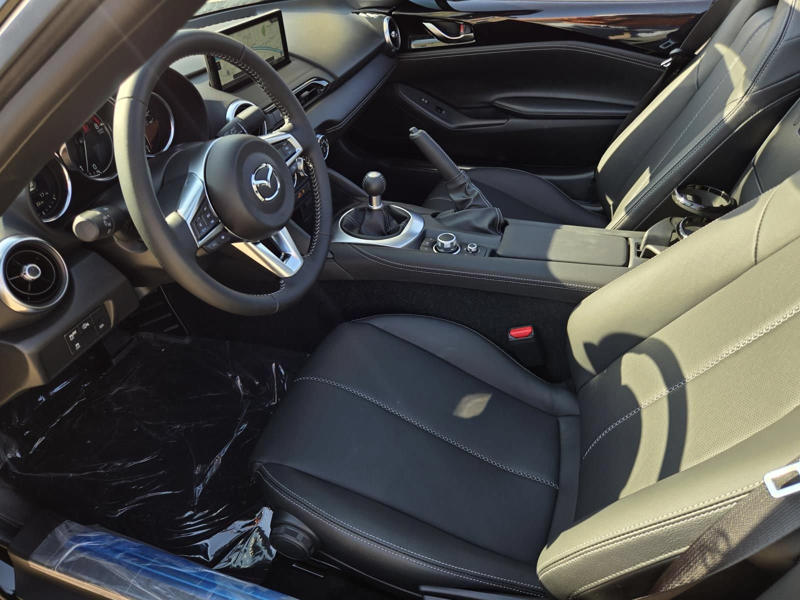 New 2026 MAZDA MX-5 Miata RF Grand Touring RWD image 16