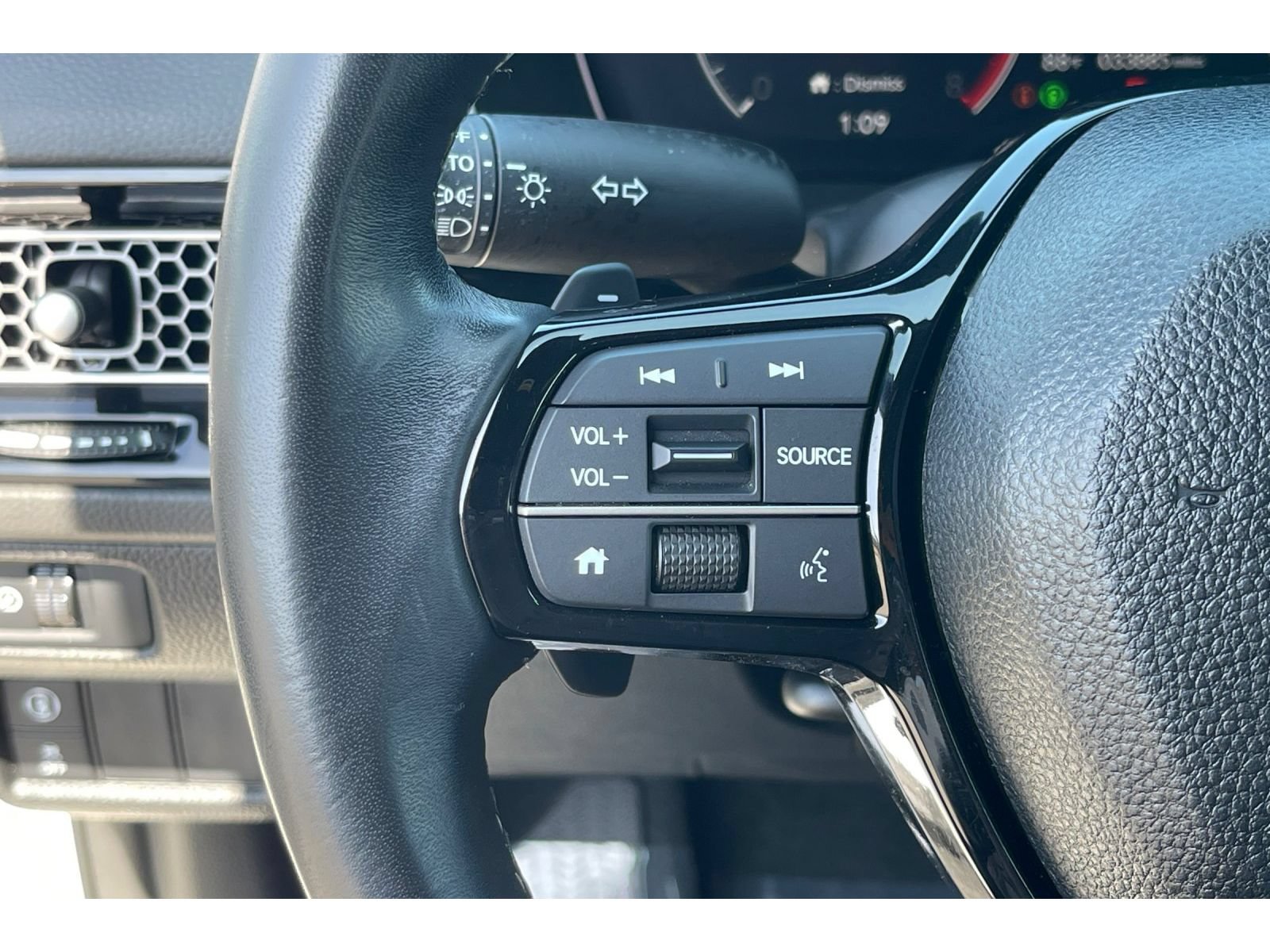 Used 2023 Honda Civic Sport image 33