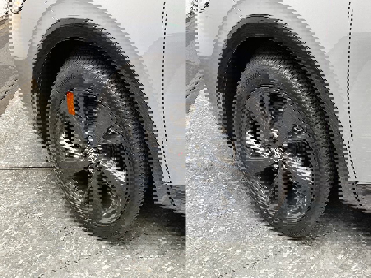 Certified 2023 Buick Envision Preferred w/ Sport Touring Package image 32