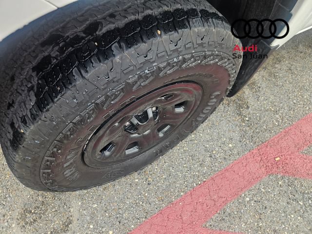 Used 2024 Nissan Frontier S AWD/4WD image 6