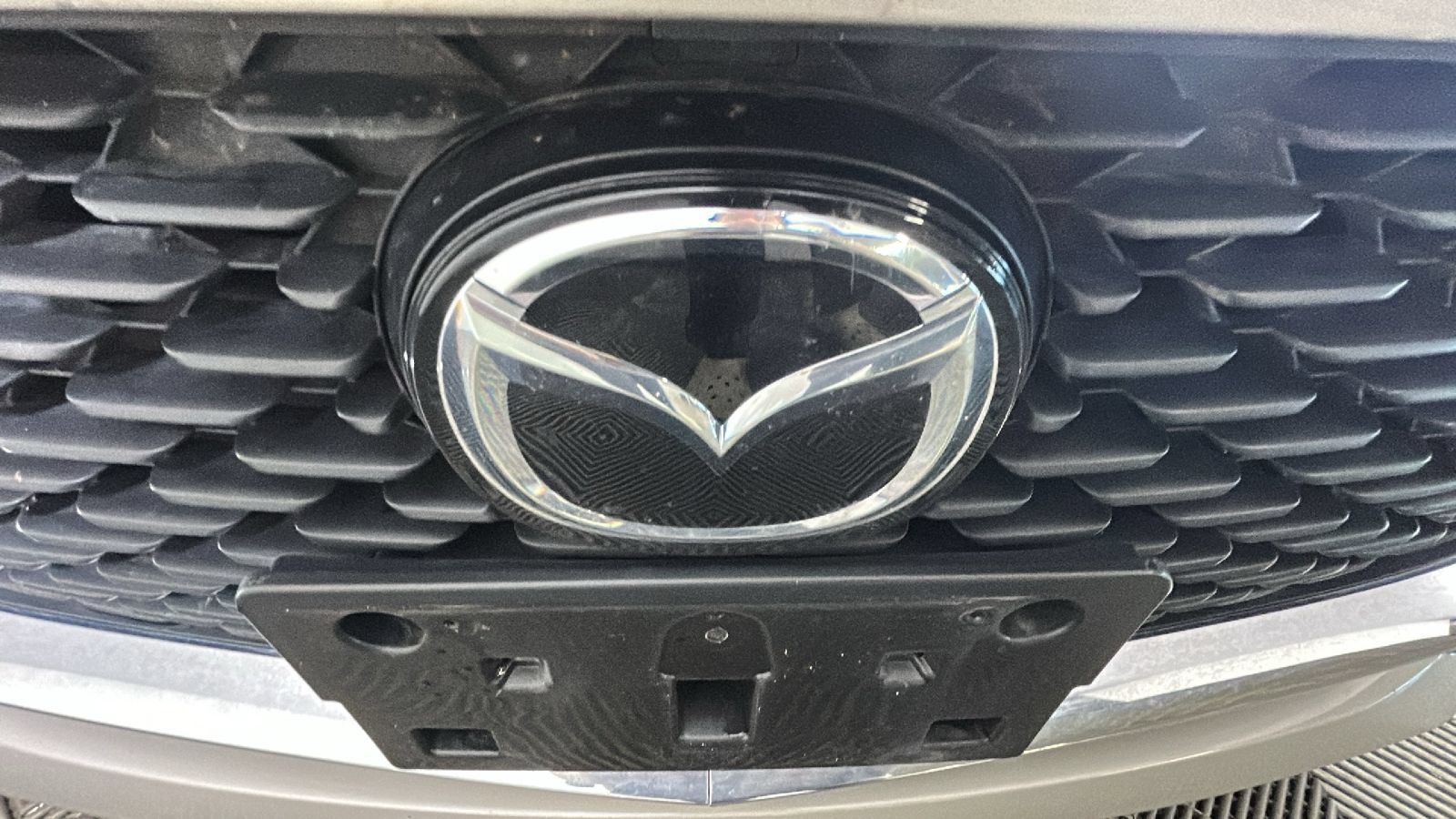 Used 2024 MAZDA MAZDA3 s FWD image 9