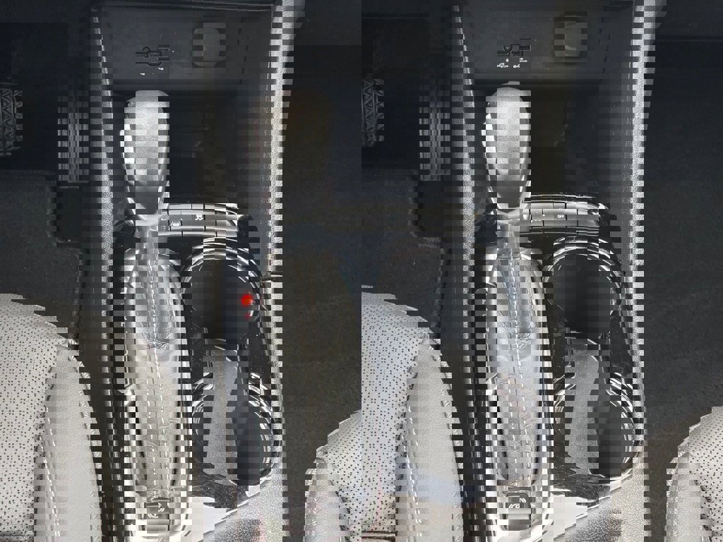 Used 2024 Buick Encore GX Sport Touring image 15