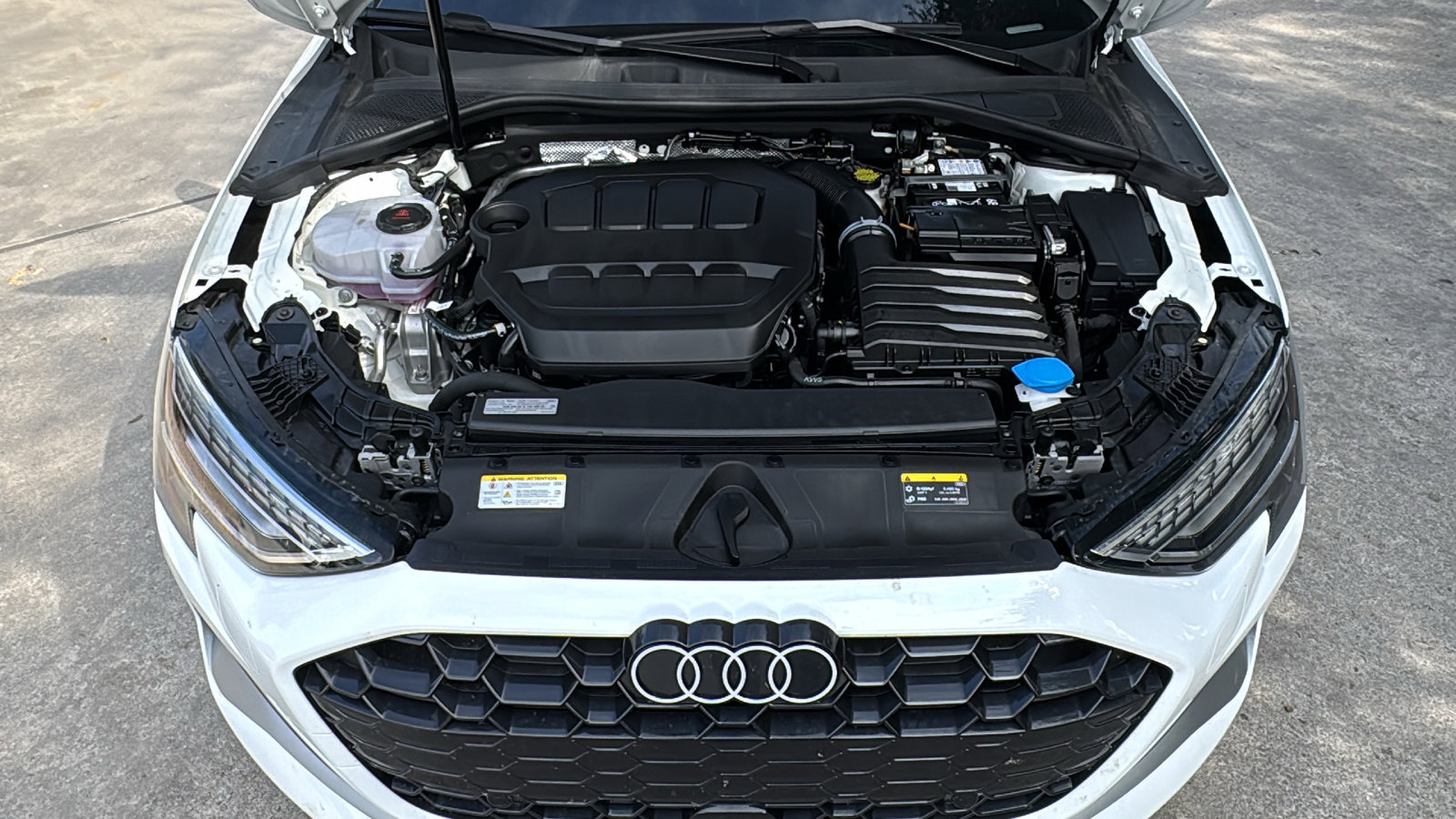 Used 2025 Audi A3 2.0T Premium image 34