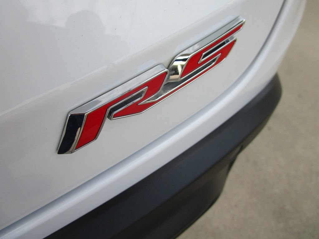 Used 2025 Chevrolet Trax RS w/ Sunroof Package FWD image 14