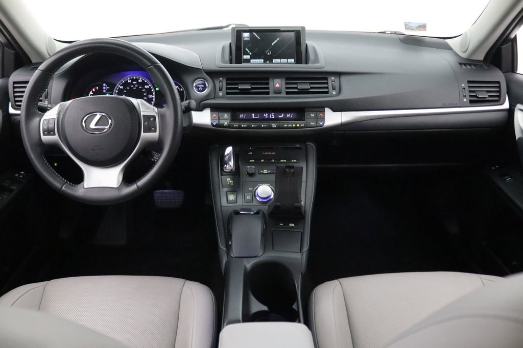 Used 2012 Lexus CT 200h Premium w/ Leather Pkg image 16