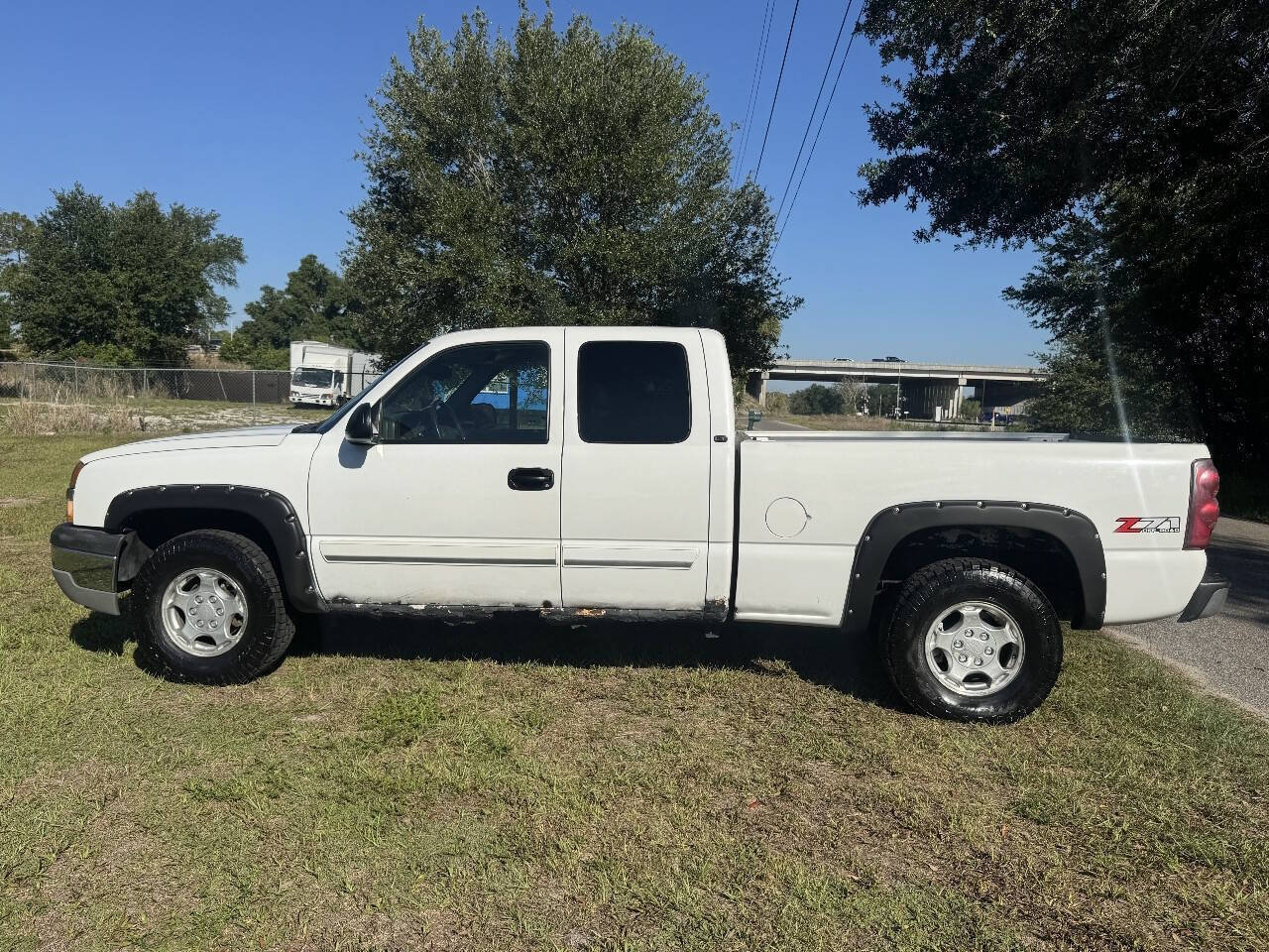 Used 2003 Chevrolet Silverado 1500 LT w/ Off-Road Package AWD/4WD image 5