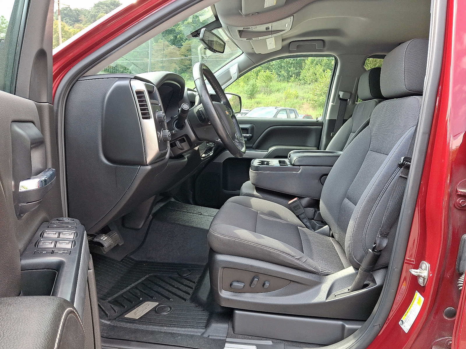 Used 2018 Chevrolet Silverado 1500 LT w/ All Star Edition AWD/4WD image 13