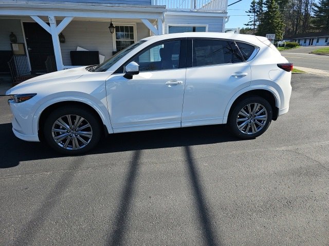 New 2025 MAZDA CX-5 Signature image 6