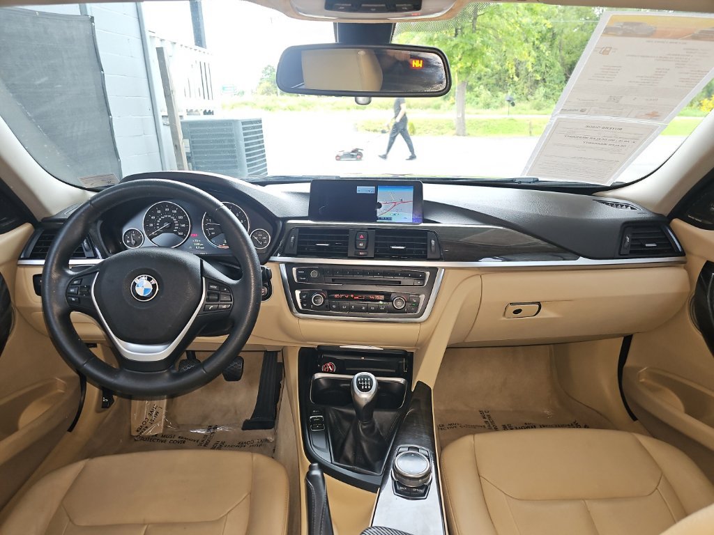 Used 2014 BMW 328i Sedan RWD image 16
