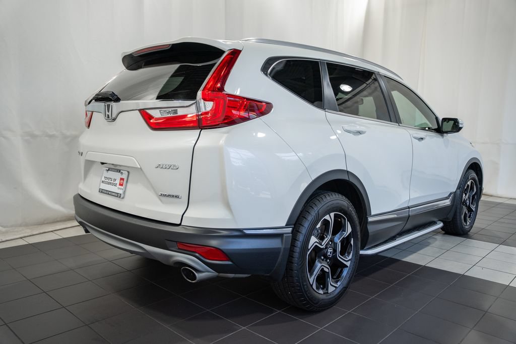 Used 2018 Honda CR-V Touring image 4
