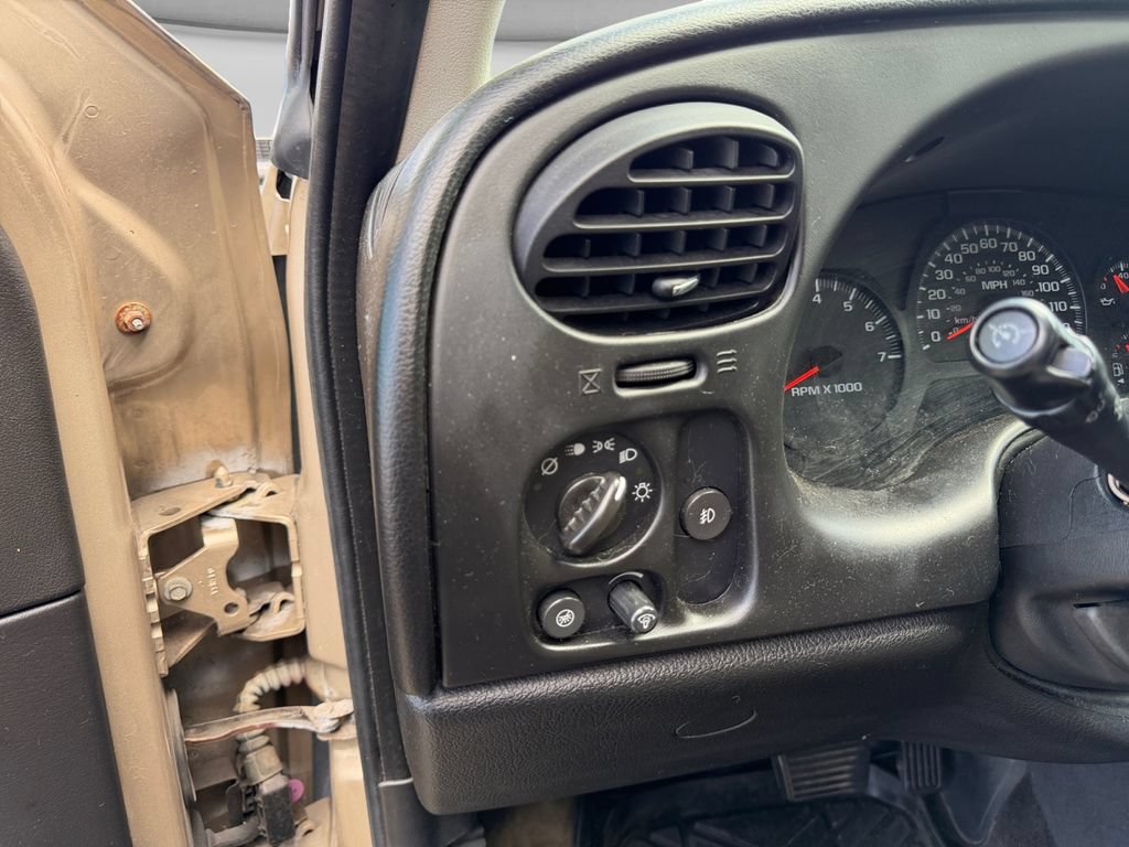Used 2006 Chevrolet TrailBlazer 4WD w/ LS Preferred Equipment Group image 19