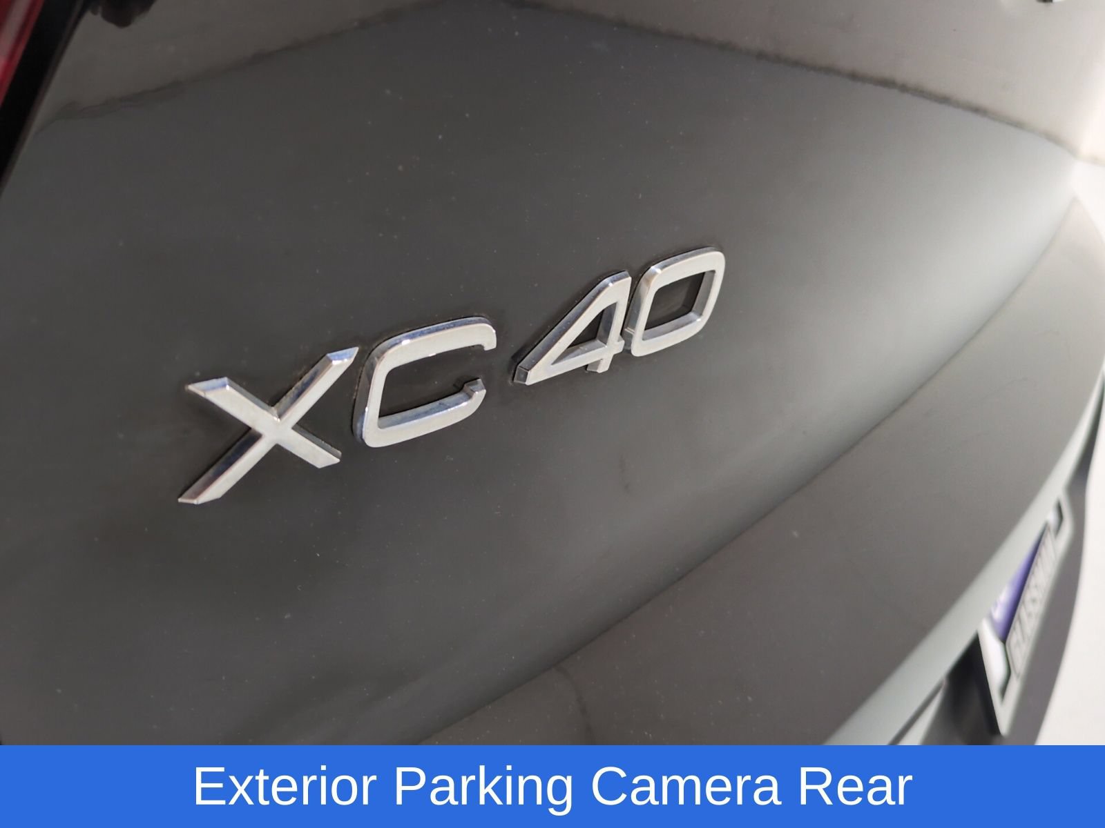 Used 2022 Volvo XC40 T5 Momentum w/ Premium Package AWD/4WD image 4