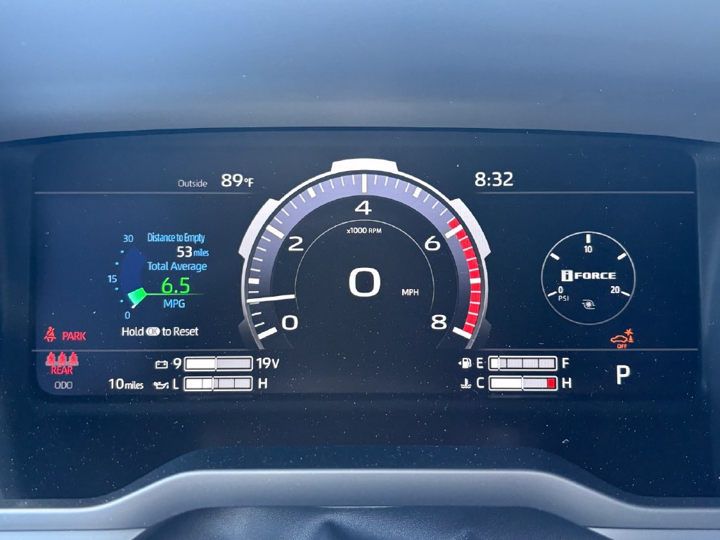 New 2026 Toyota Tundra Platinum w/ TRD Off-Road Package AWD/4WD image 28