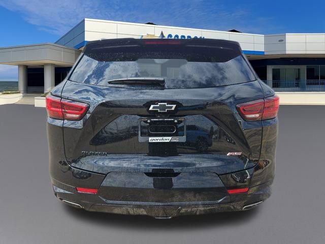 Used 2025 Chevrolet Blazer RS w/ Driver Confidence II Package image 4