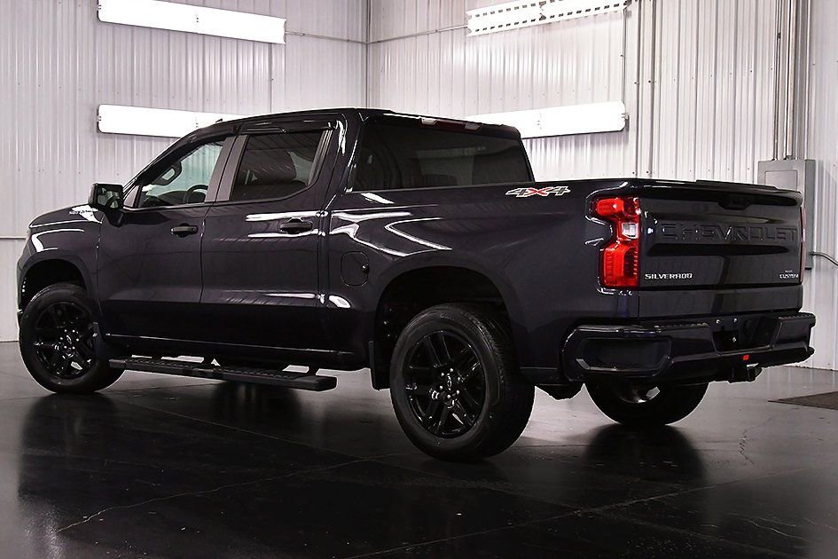 Used 2022 Chevrolet Silverado 1500 Custom image 5