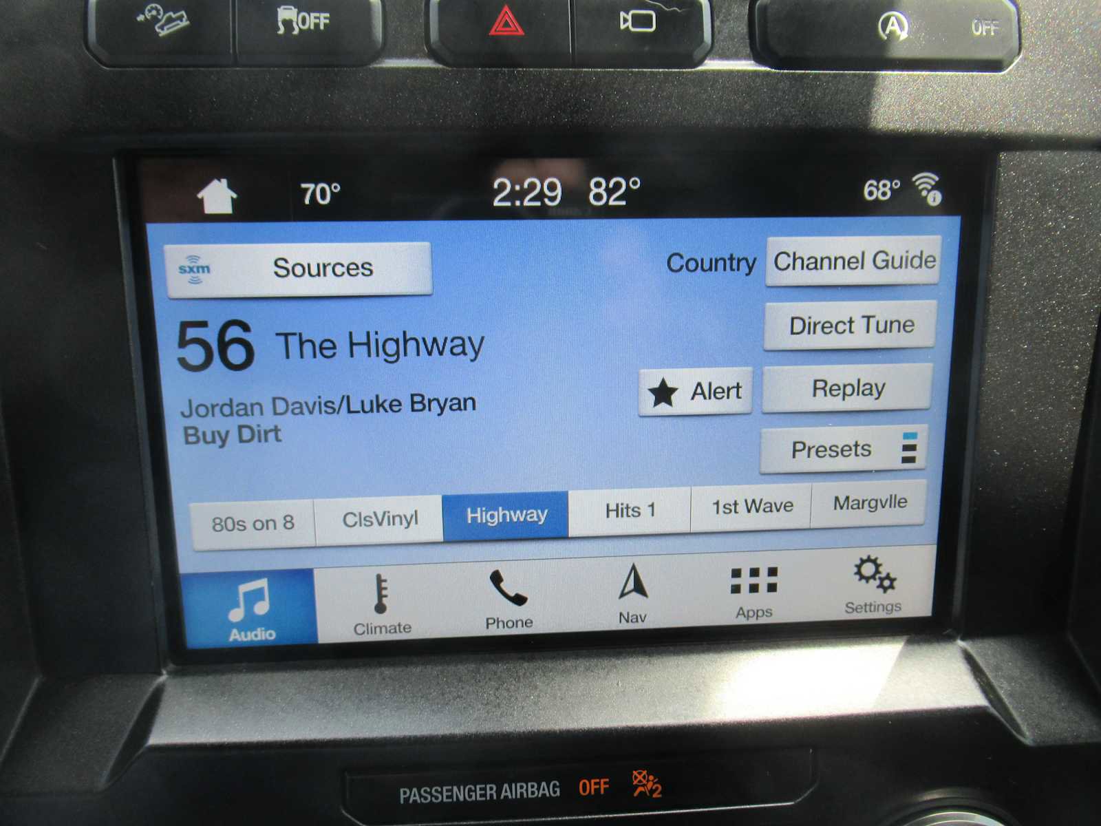 Used 2018 Ford F150 Raptor w/ Equipment Group 802A Luxury image 30