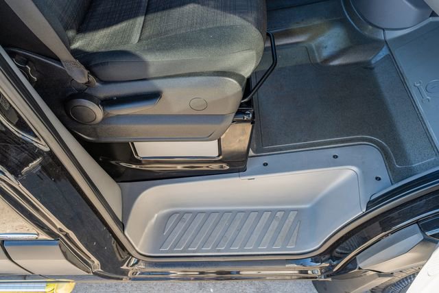 Used 2016 Mercedes-Benz Sprinter 3500 image 36