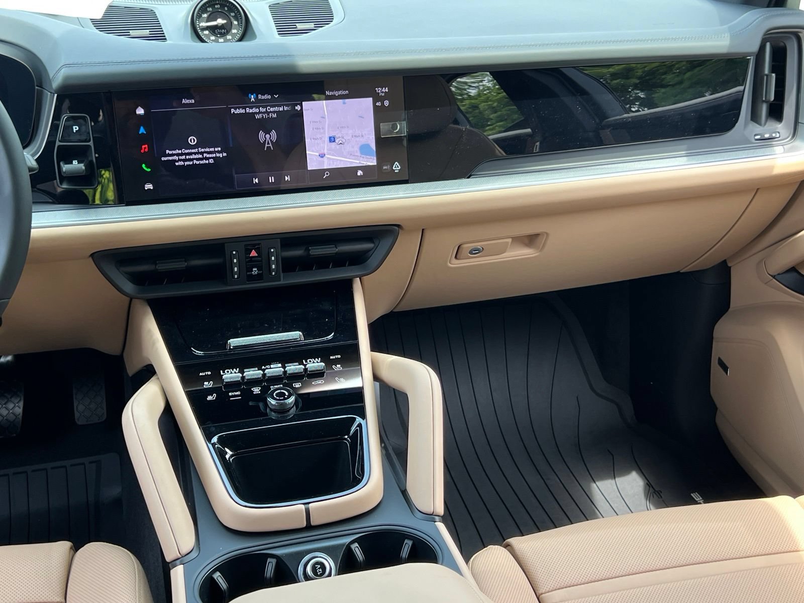 New 2026 Porsche Cayenne Coupe AWD/4WD image 29