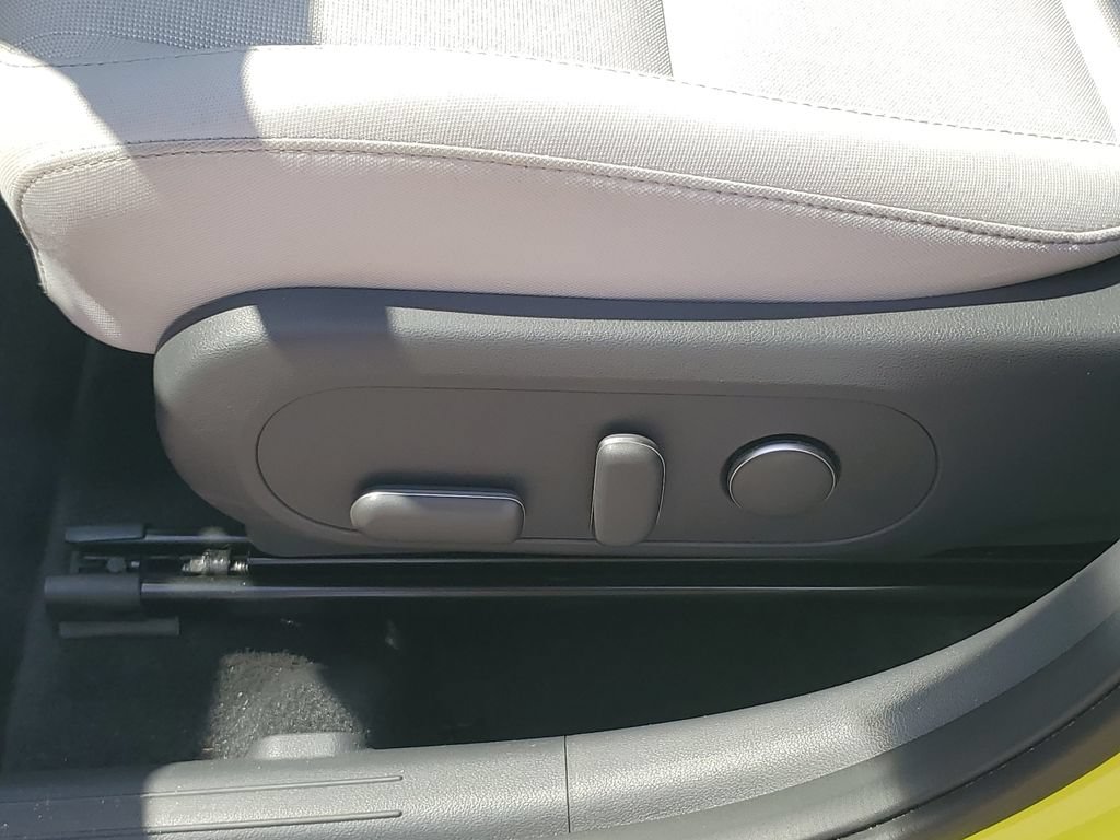 Used 2024 Hyundai Kona SEL FWD image 16